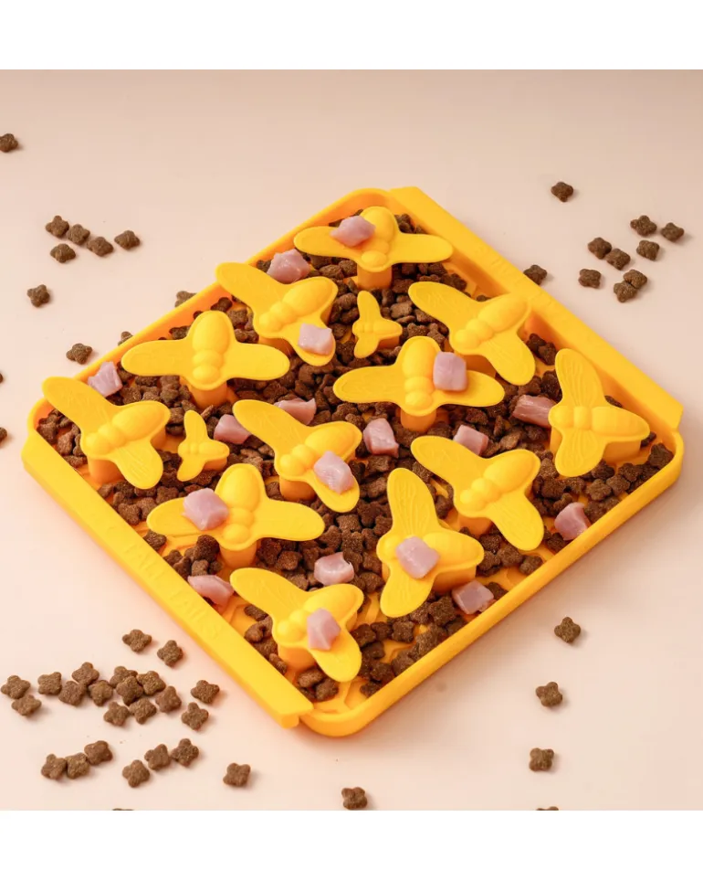 Busy Bee Foraging Mat for Dogs