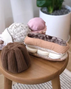 Eclair Enrichment Dog Toy