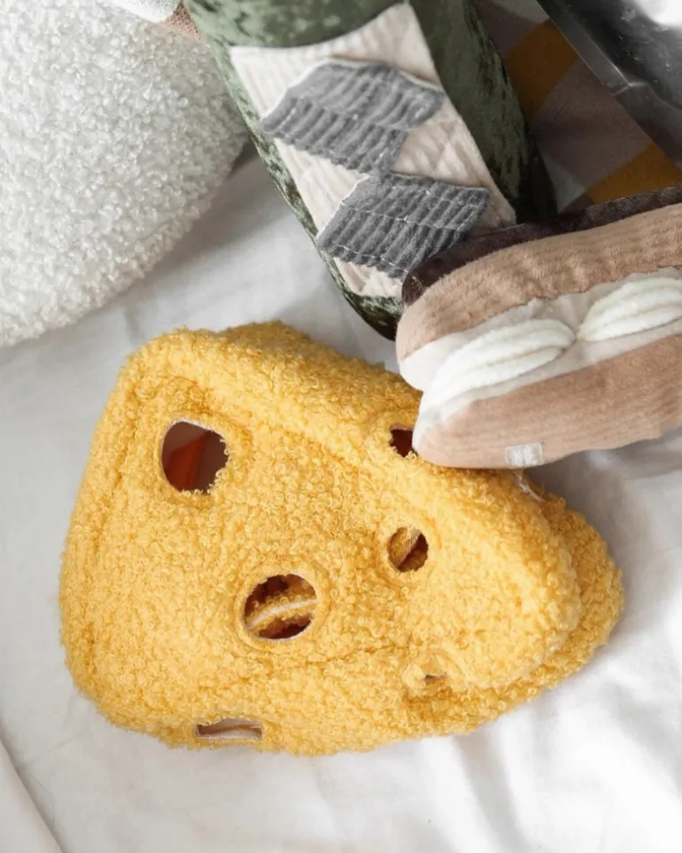 Fromage Enrichment Dog Toy