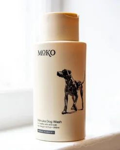 Mānuka Dog Wash in Forest Flora