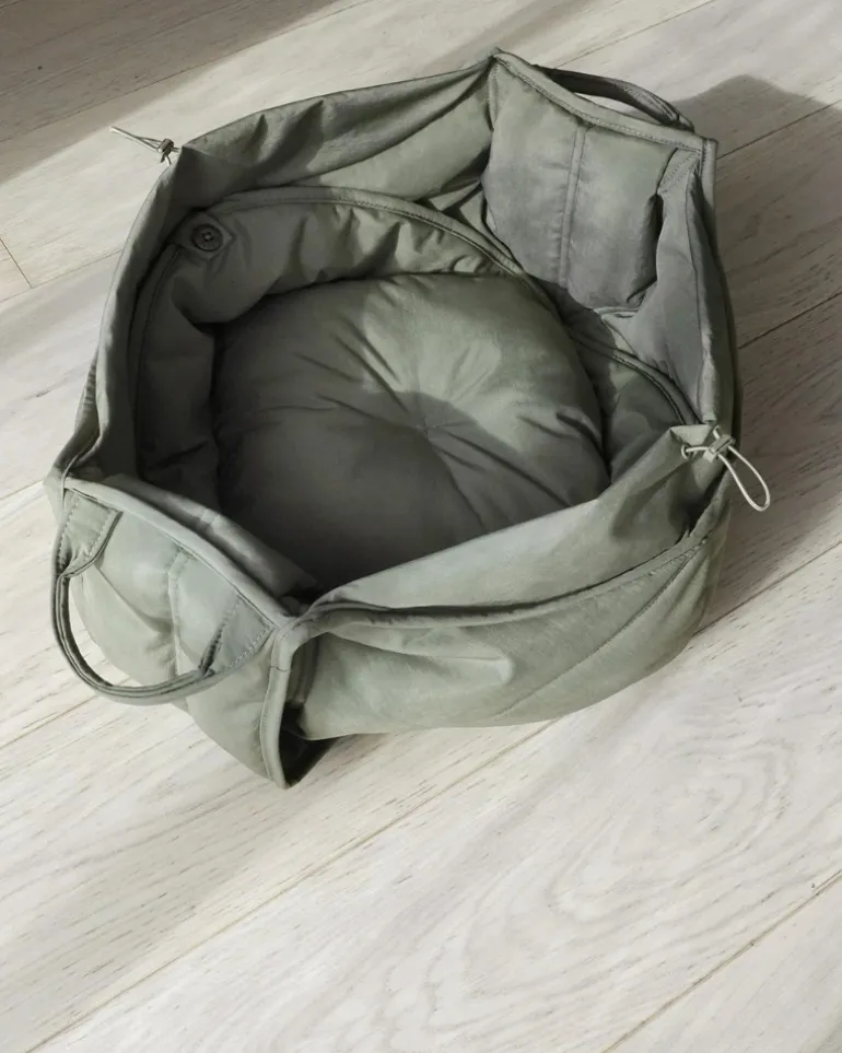 Olla Petite Pet Crossbody Bag