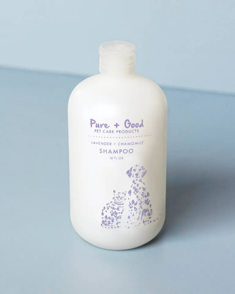 Purifying Shampoo for Dogs & Cats in Lavender & Chamomile