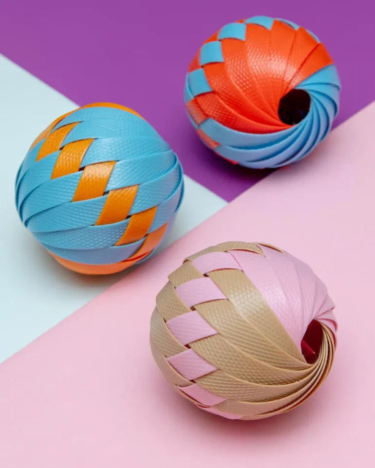 Roli Cat Treat Ball Toy