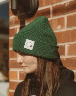 Snoopy Beanie in Forest Green