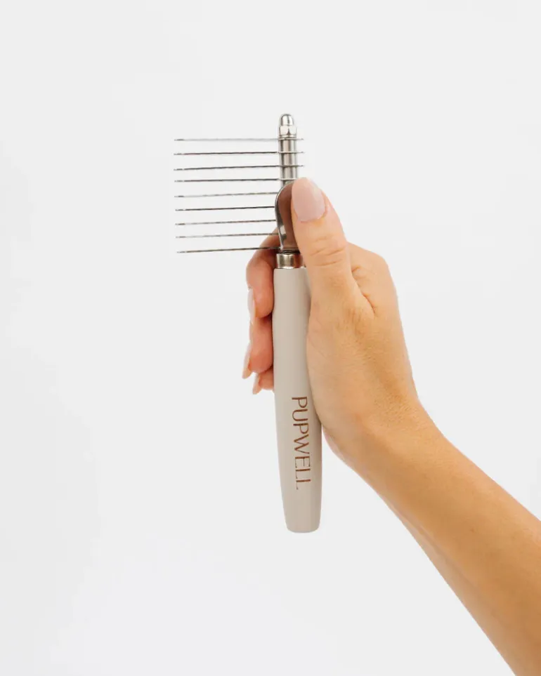 The Dematting Comb for Dogs