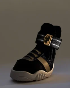 The Kai - Protective Footwear for Dogs in Black or Pink