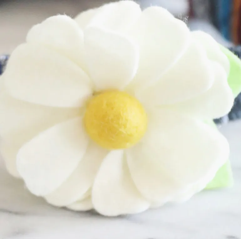 White Daisy Collar Flower (Made in the USA)